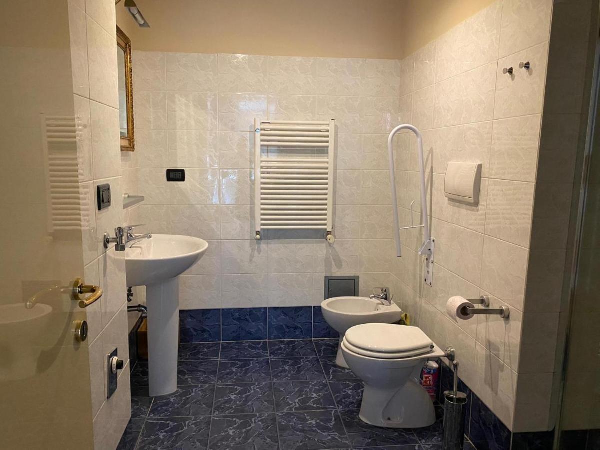Ferienwohnung Le Finestre Sull'Acquario Genua Exterior foto